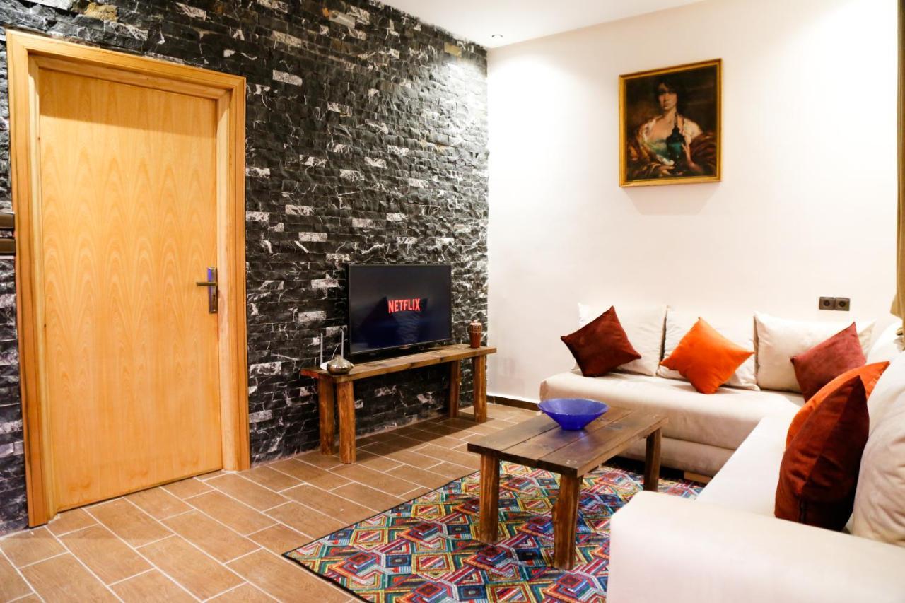 Issli Appartment Climatise Hiver Et Ete Azrou Bagian luar foto