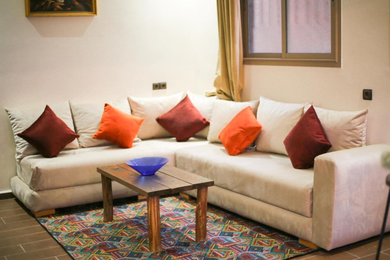 Issli Appartment Climatise Hiver Et Ete Azrou Bagian luar foto
