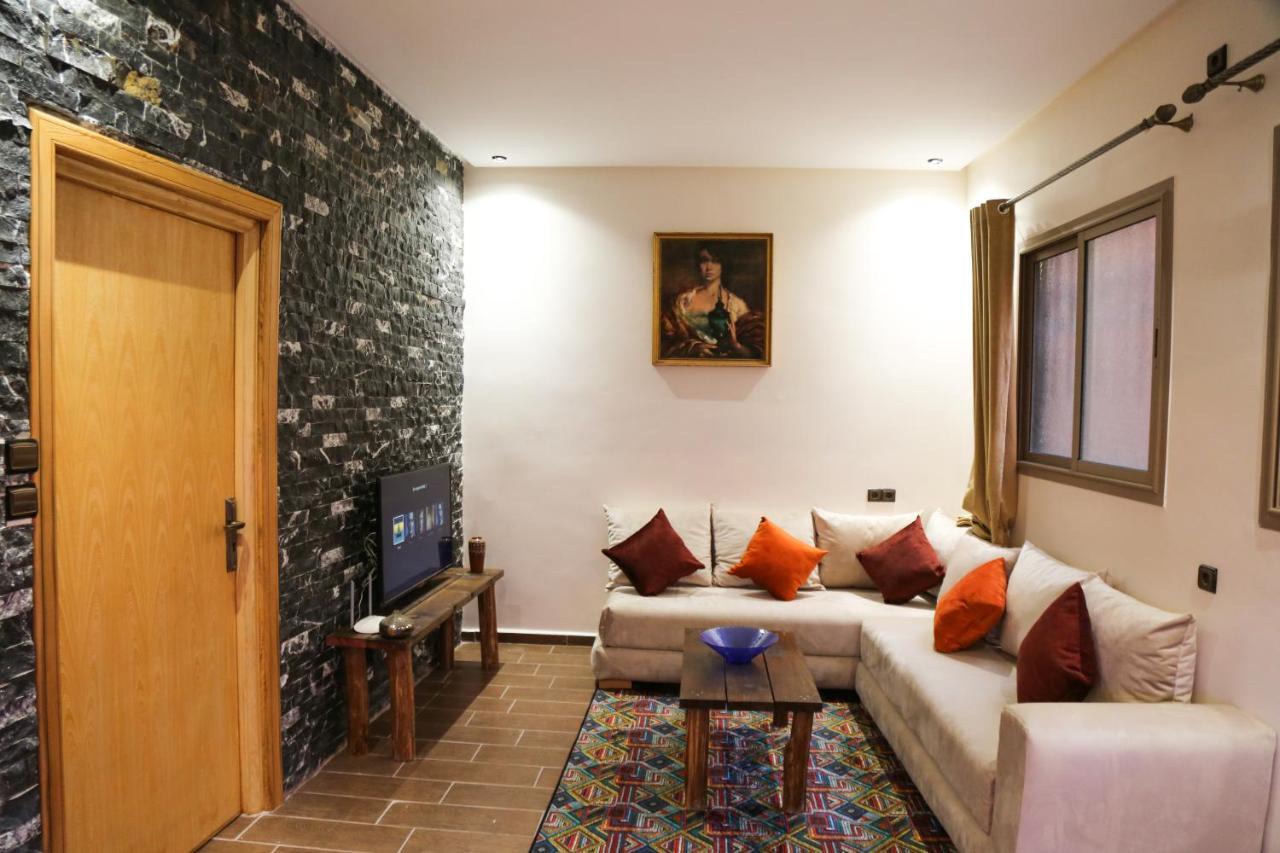 Issli Appartment Climatise Hiver Et Ete Azrou Bagian luar foto