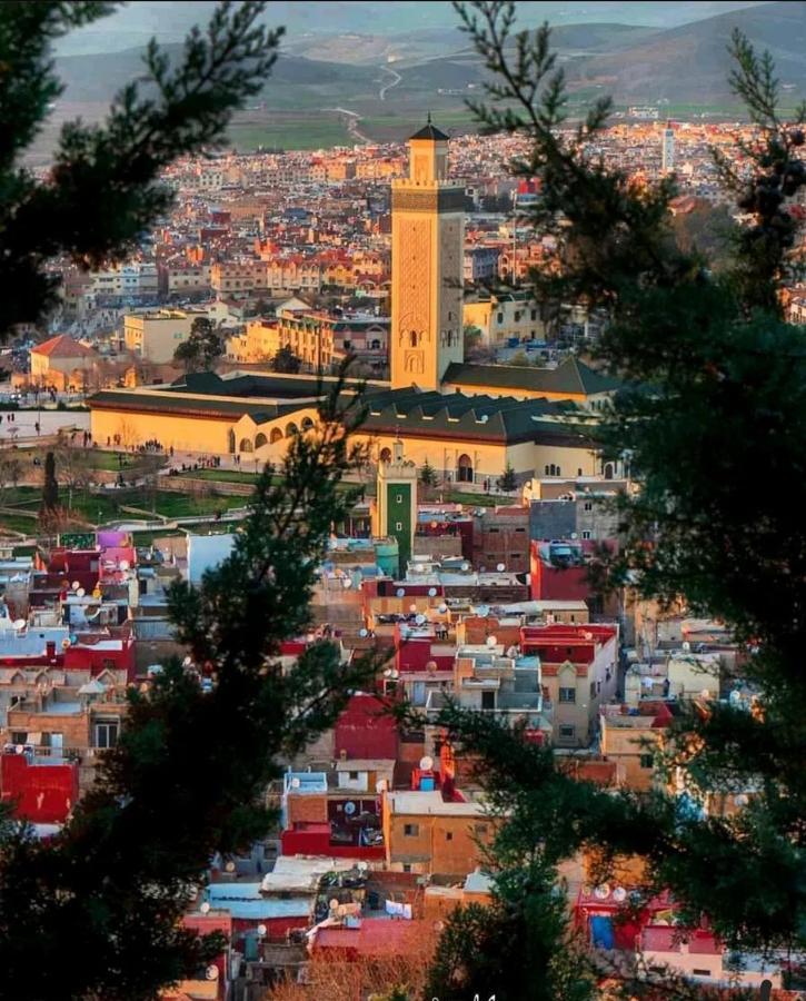 Issli Appartment Climatise Hiver Et Ete Azrou Bagian luar foto