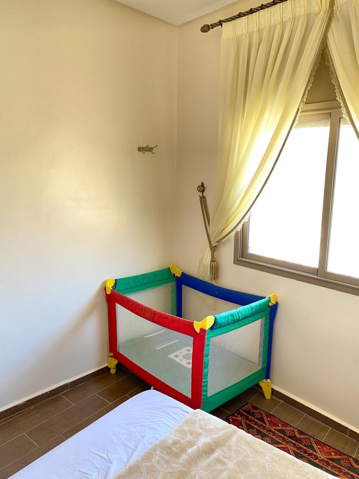 Issli Appartment Climatise Hiver Et Ete Azrou Bagian luar foto