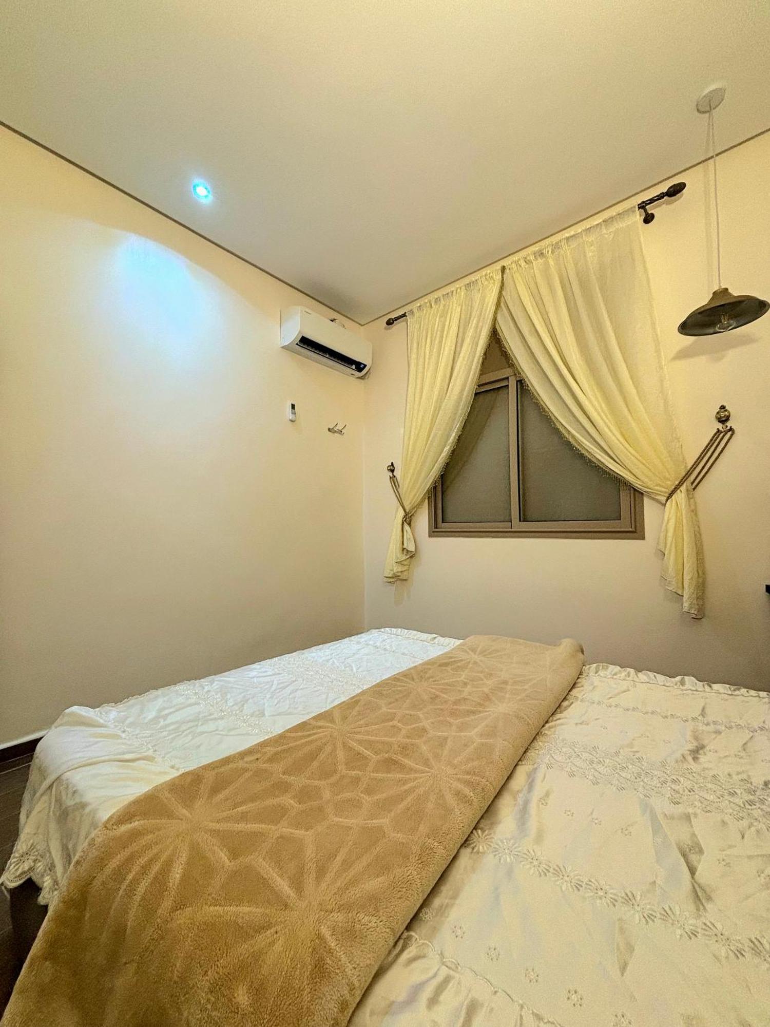 Issli Appartment Climatise Hiver Et Ete Azrou Bagian luar foto